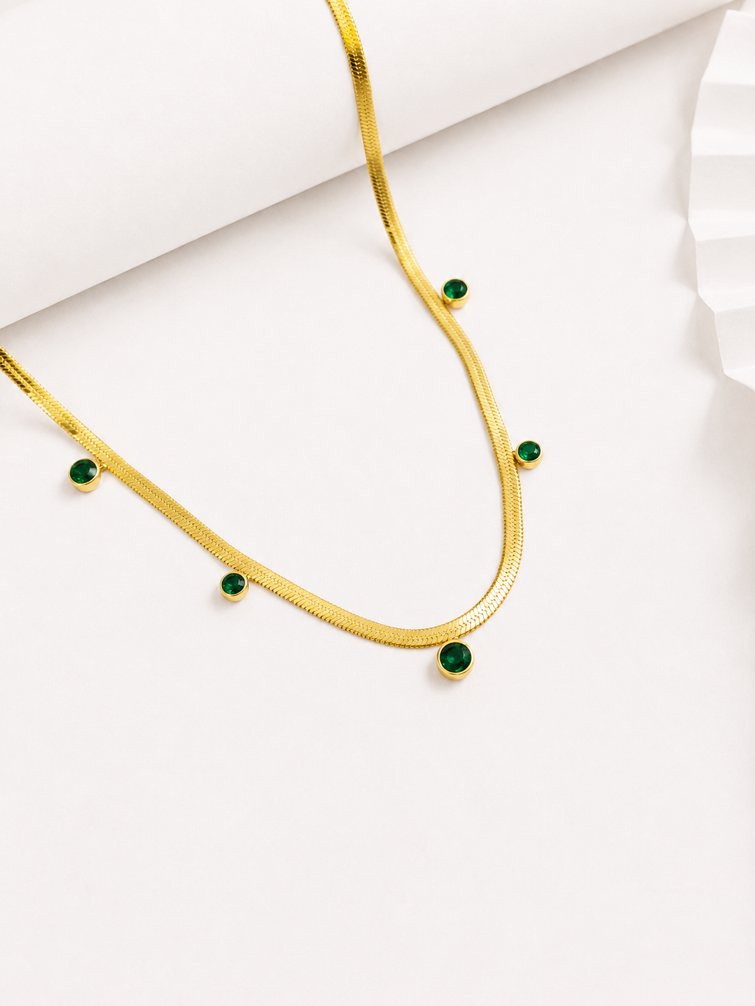 Green Bezel Set Round Stone Necklace